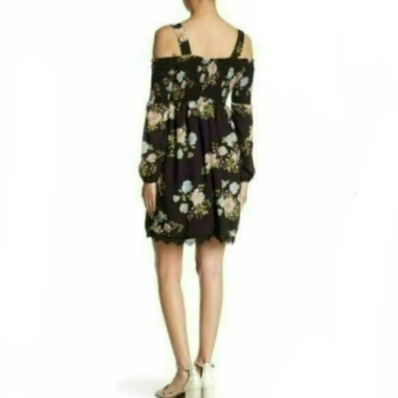 NWT MSRP $128 ECI Floral Smocked Cold Shoulder Dress Women's Size Small - Picture 3 of 8